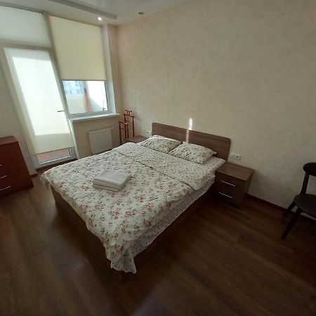Smart Apartments Drahomanova 2А Kiev Exterior foto