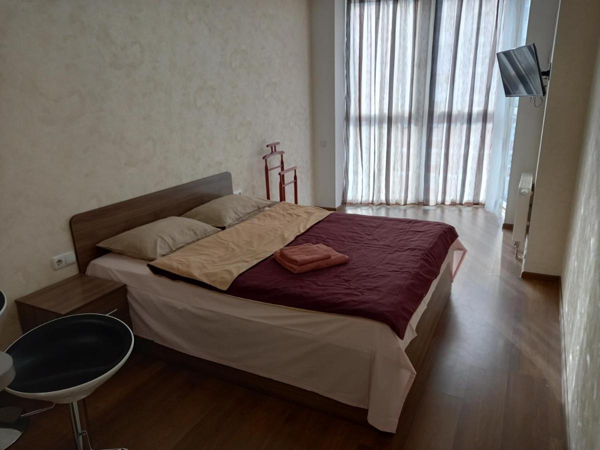 Smart Apartments Drahomanova 2А Kiev Exterior foto